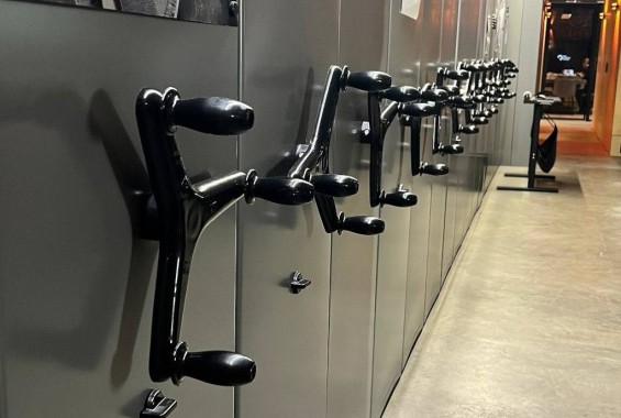 Цветной мобильный стеллаж Л